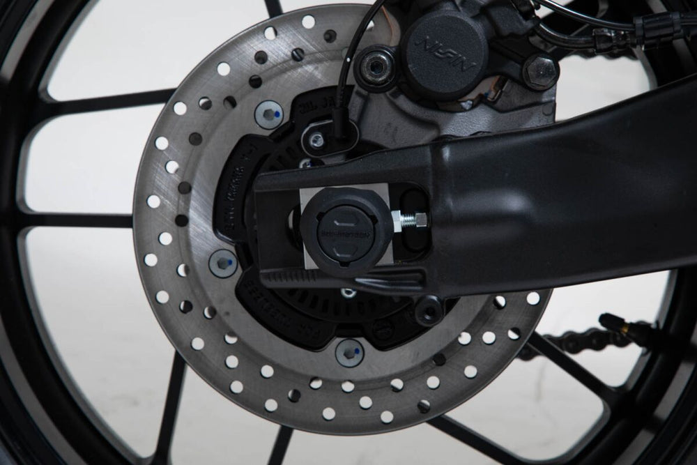 SW Motech Rear Axle Slider Set - Yamaha MT-09 GT 2021-2022 - Black