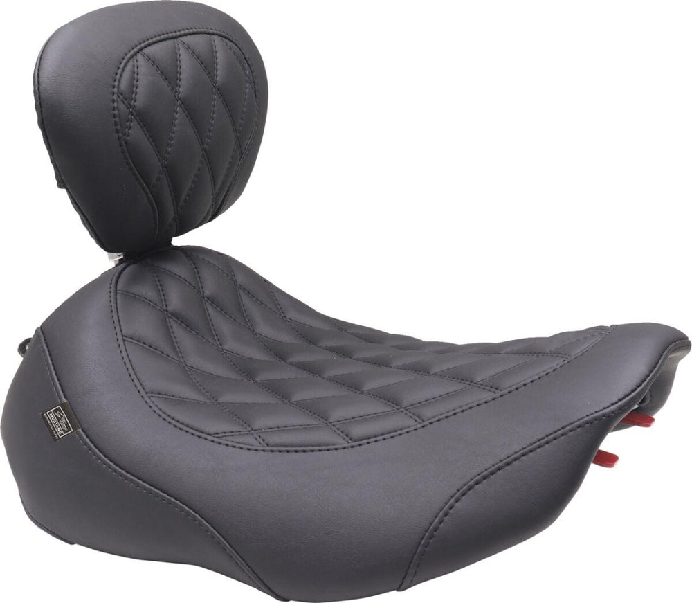 Mustang Wide Tripper Solo Seat With Backrest For Harley Davidson FLHX 1923 2024-2026 - Black