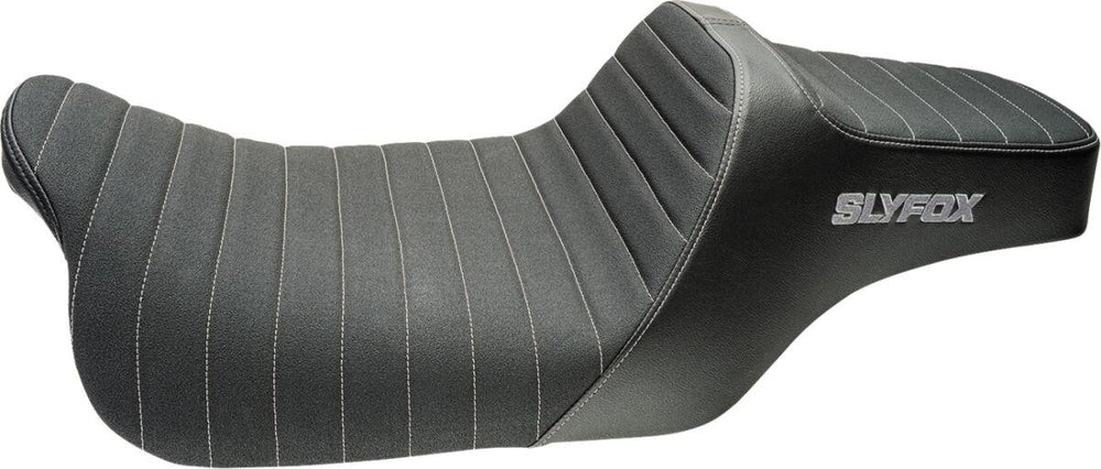 Slyfox High Noon Seat For Harley Davidson FLHR 1584 2008-2011 Silver Logo - Black/Silver