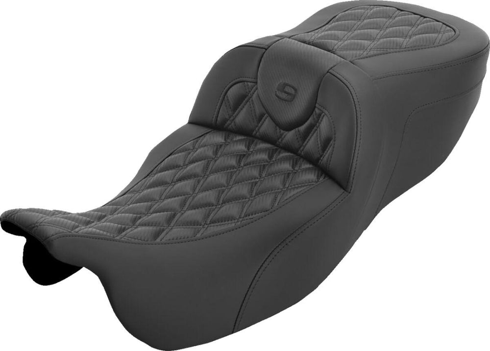 Saddlemen Roadsofa Extended Reach Seat For Harley Davidson FLRT 1690 2015-2016 Carbon Fiber/Lattice Stitched - Black