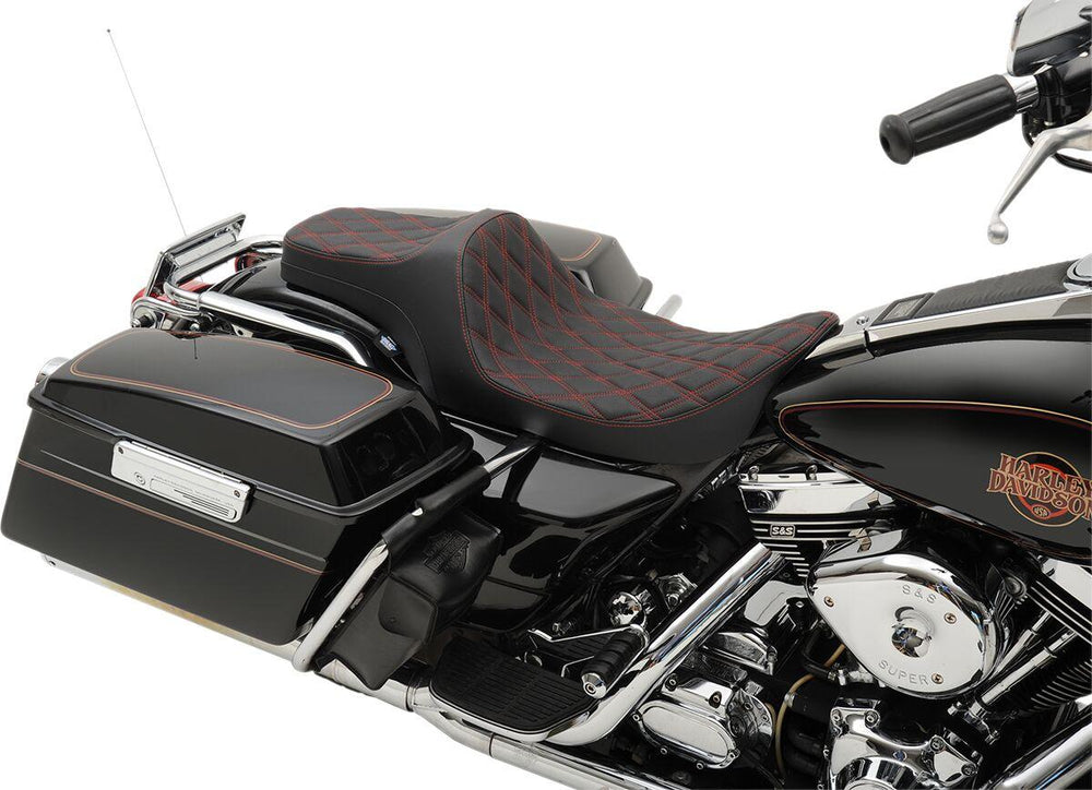 Drag Specialties Double Diamond Predator III Seat For Harley Davidson FLHR 1340 1997-1998 - Black Red