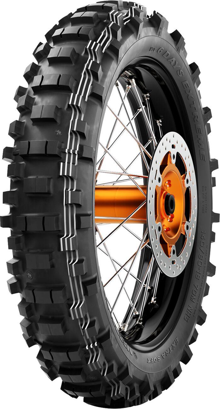 Metzeler MCE 6 Days Extreme Rear Tyre Blackwall  70M 140 80-18"