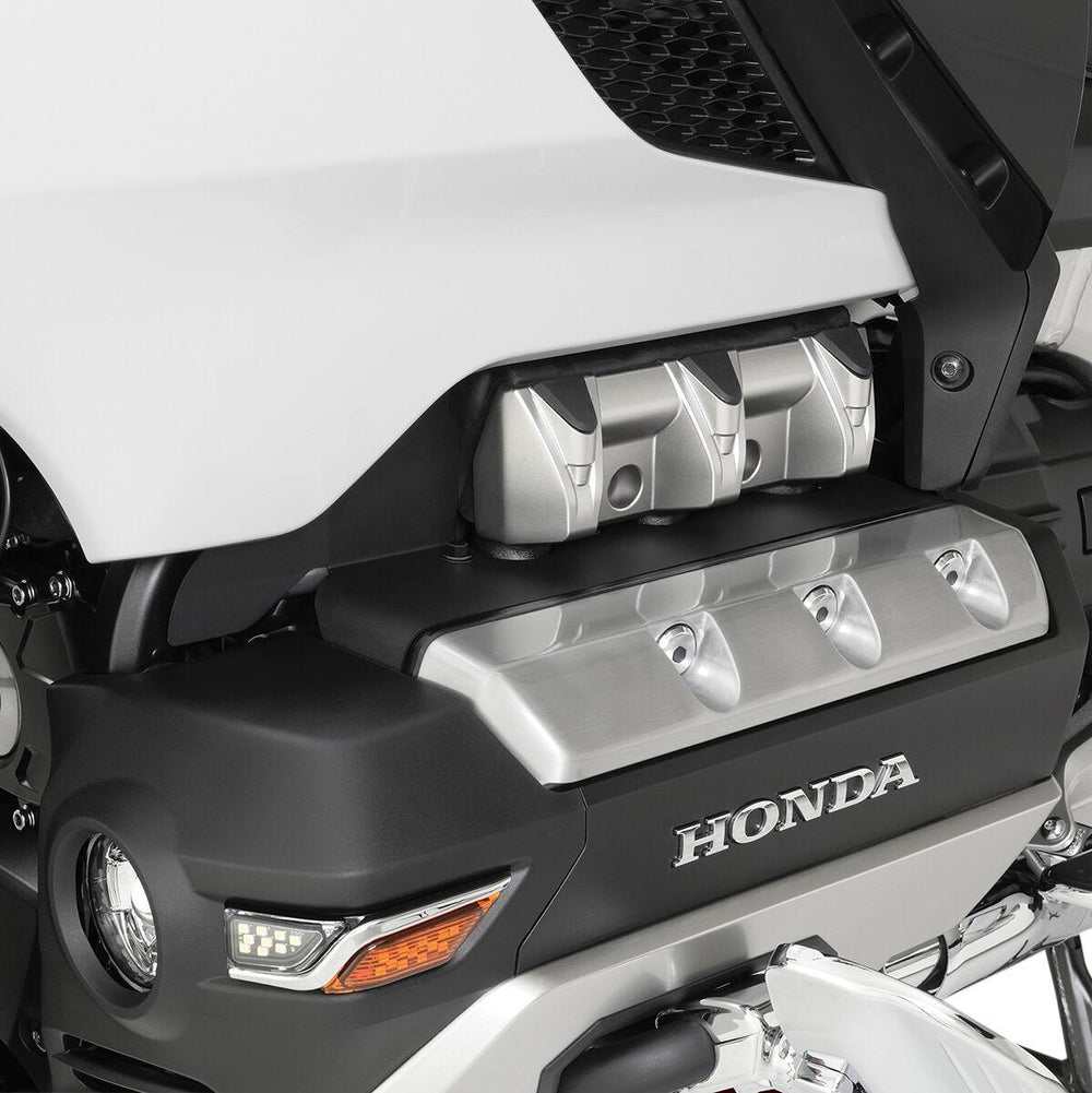 Show Chrome Cylinder Head Cover For Honda GL 1800 2018-2023 - Black