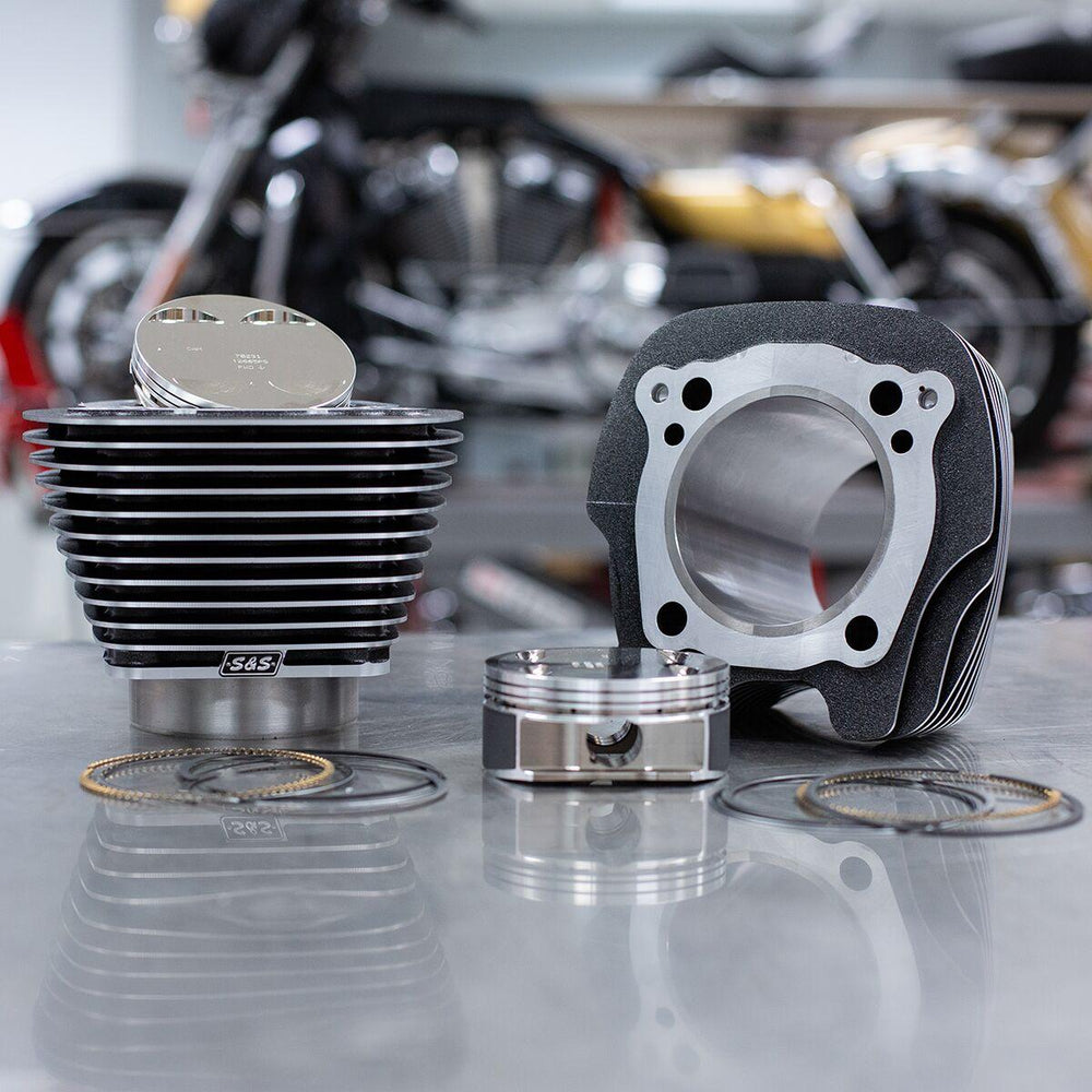 S&S Cycle Big Bore 4.250" Cylinder Kit For Harley Davidson FLHTCUTGSE 1923 2022 - Black /Highlighted Fins
