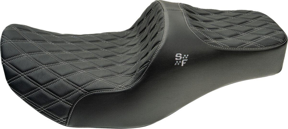 Slyfox Chariot Seat For Harley Davidson FLHRXS 1868 ABS 2024-2025 Double Diamond/Silver Logo - Black