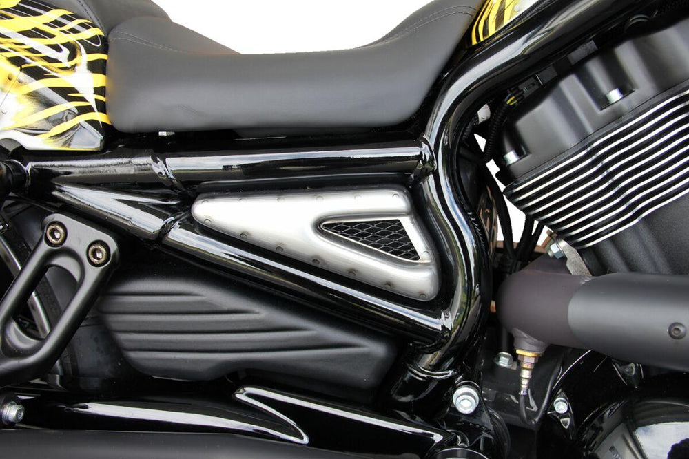 Cult Werk GT Tank Covers For Harley Davidson VRSCA 1130 2002-2006 - Black