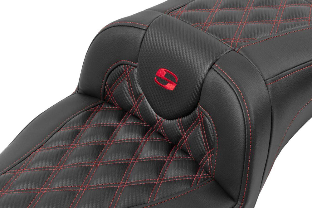 Saddlemen Roadsofa Extended Reach Lattice Stitched Seat For Harley Davidson FLHX 1923 ABS 2024-2026 - Black/Red