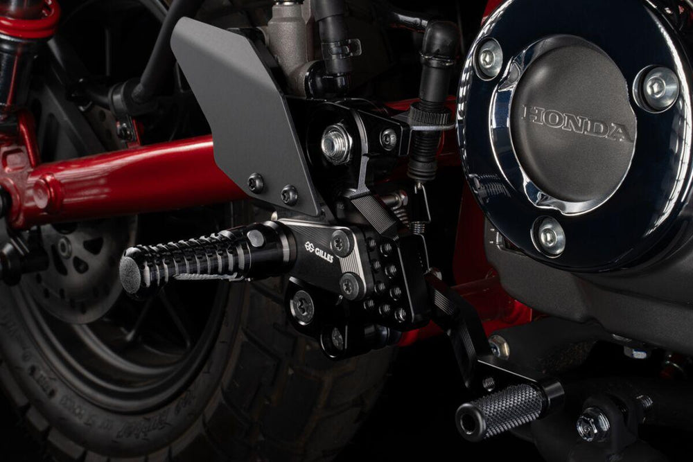 Gilles Adjustable Rearset For Suzuki GSX1300R 2008-2020 - Black