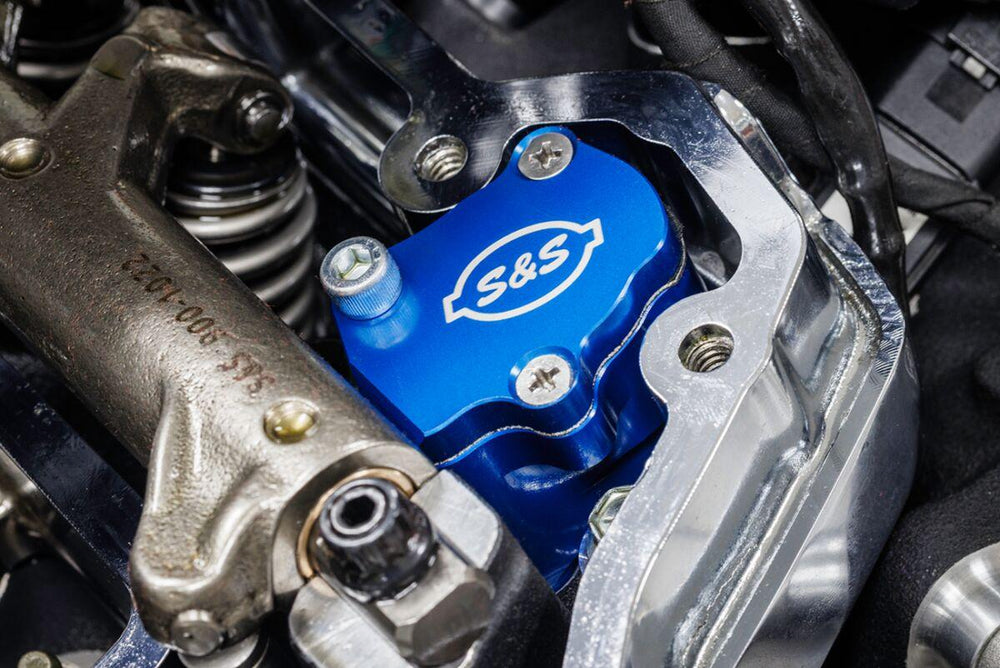S&S Cycle M8 Billet Head Breather Kit For Harley Davidson FLDE 1750 2018-2020 - Blue Anodized