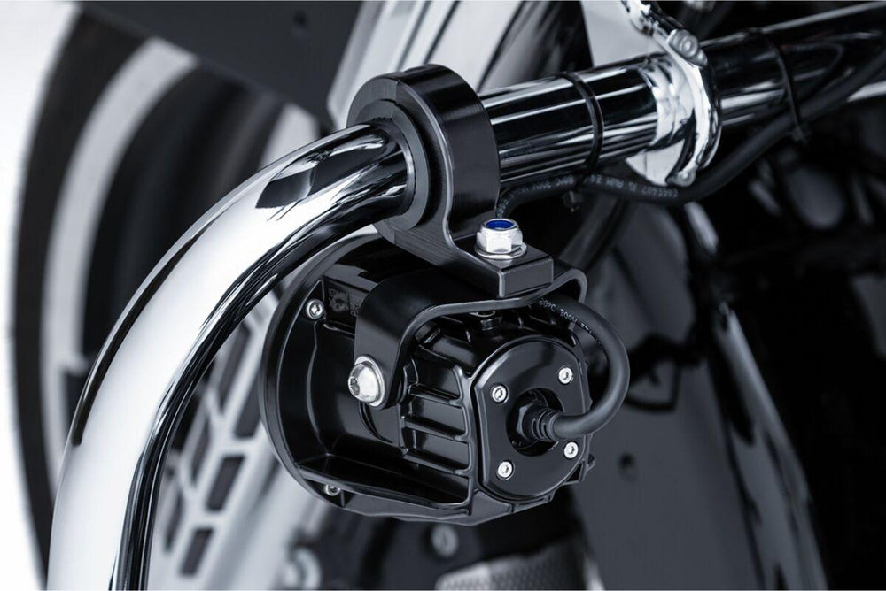 Ciro TAC-10 Light Cannons For Harley Davidson FLH 1868 ABS 2021 Black Clear