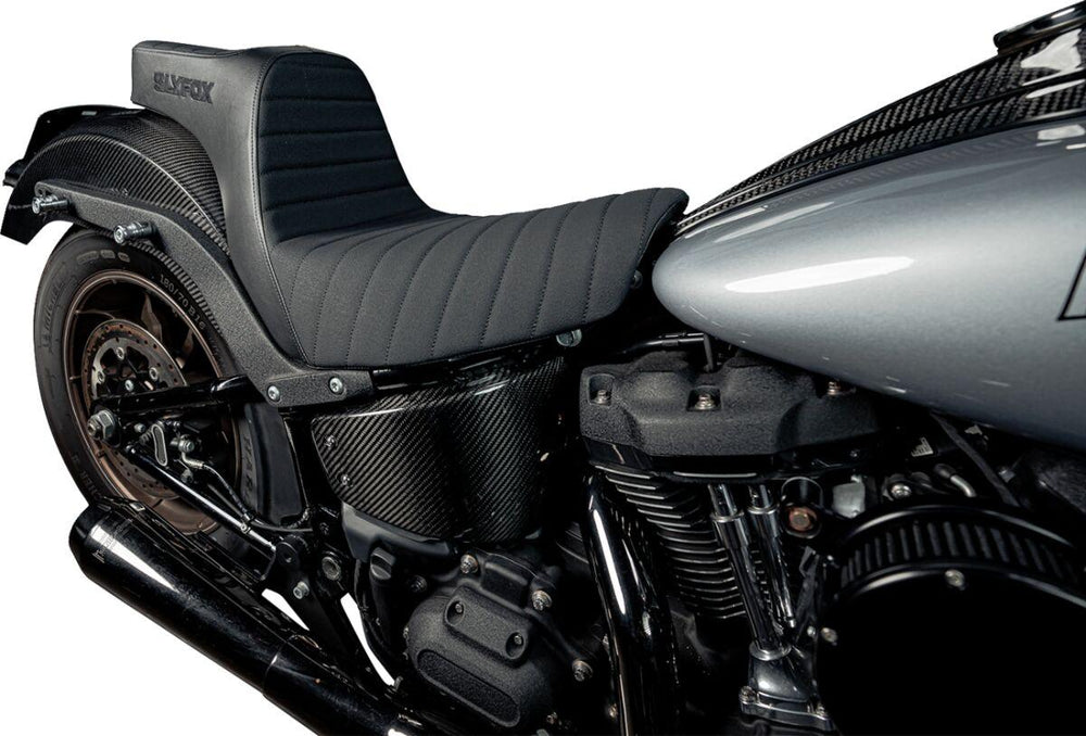 Slyfox High Noon Seat For Harley Davidson FLSB 1750 ABS 2018-2021 Black Logo/Classic Stitch - Black