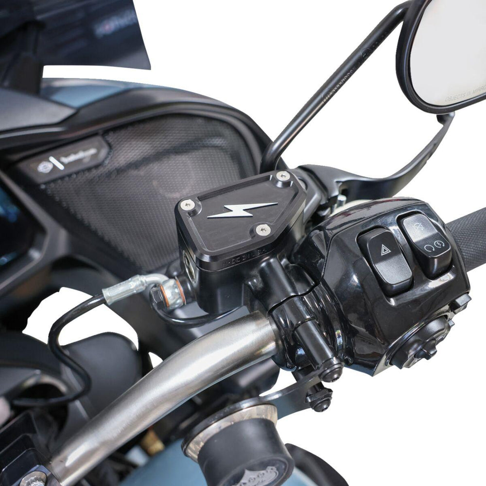 Thrashin Supply Co Master Cylinder Cover For Harley Davidson FLHX 1923 2024-2026 - Black/Silver