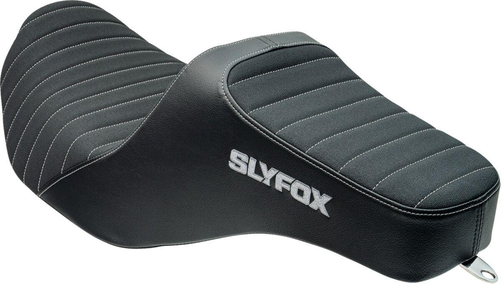 Slyfox High Noon Seat For Harley Davidson FLHX 1923 ABS 2024 Classic Stitch/Gray Logo - Black/Grey
