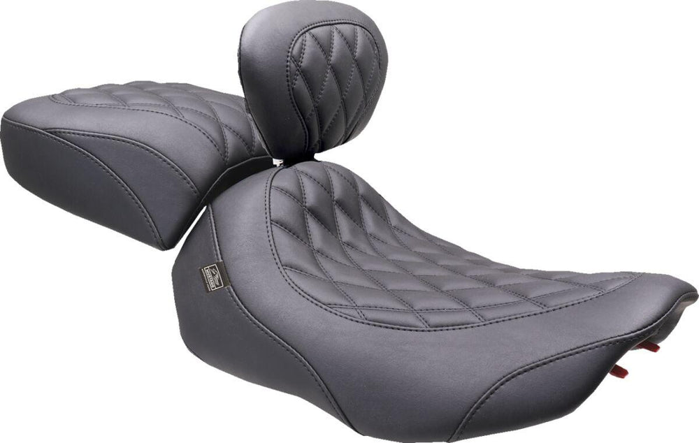 Mustang Wide Tripper Solo Seat With Backrest For Harley Davidson FLHX 1923 2024-2026 - Black