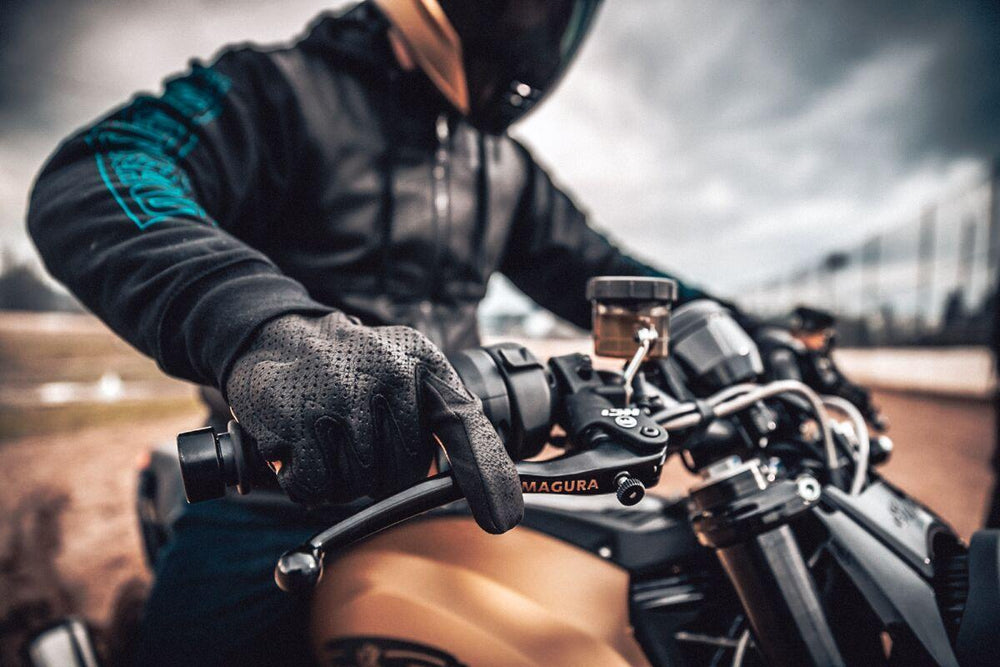 Icon Airform Gloves - Black