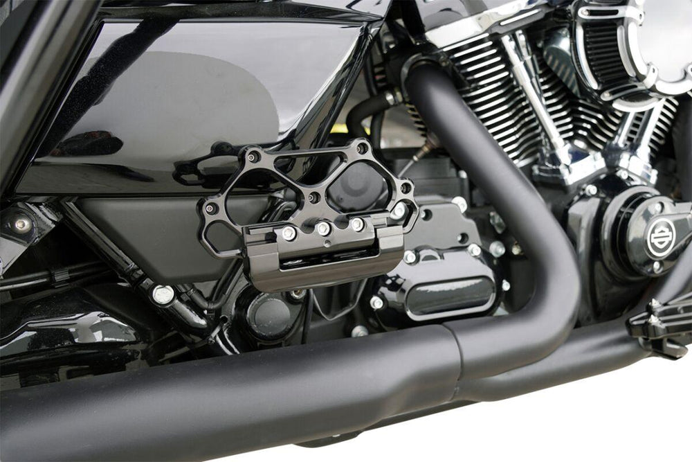 Arlen Ness Diamond Passenger Floorboards For Harley Davidson FLD 1690 2012-2013 - Black