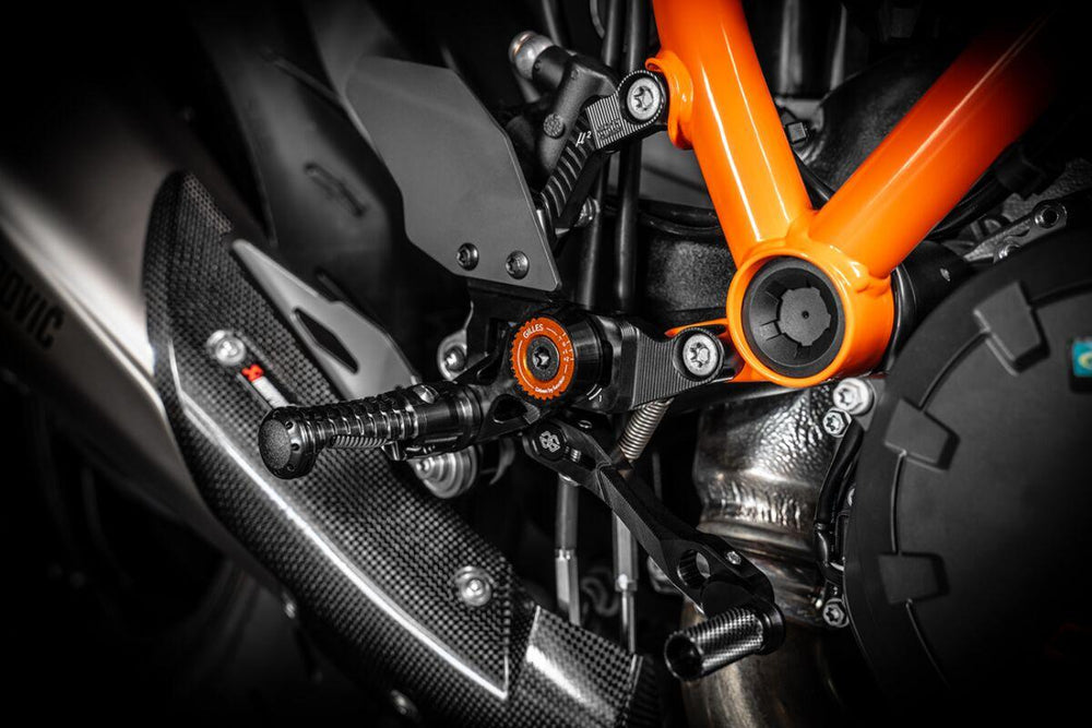 Gilles MUE2 Rearset For KTM Super Duke 1290 R ABS 2020-2023 - Black/Orange