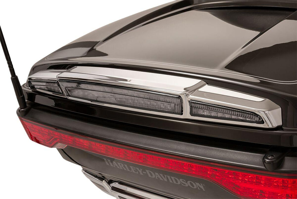 Ciro Streak Trunk Light With Lightstrike Technology For Harley Davidson FLH 1868 ABS 2021 Tour-Pak Smoke