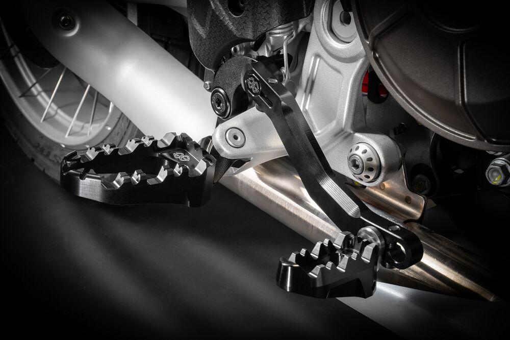 Gilles Pro-X Enduro Foot Peg For Husqvarna 701 Supermoto 2016-2024 - Black