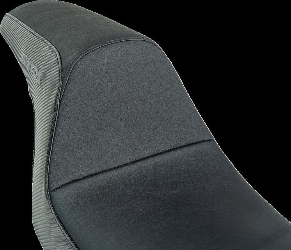 Slyfox The Drifter Seat For Harley Davidson FXR1340 1986-1994 Carbon Fiber/Logo/Smooth - Black/Grey