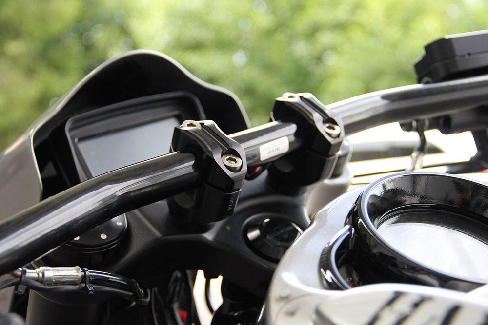 Cult Werk Handlebar Risers For Harley Davidson VRSCA 1130 2002-2006 - Black