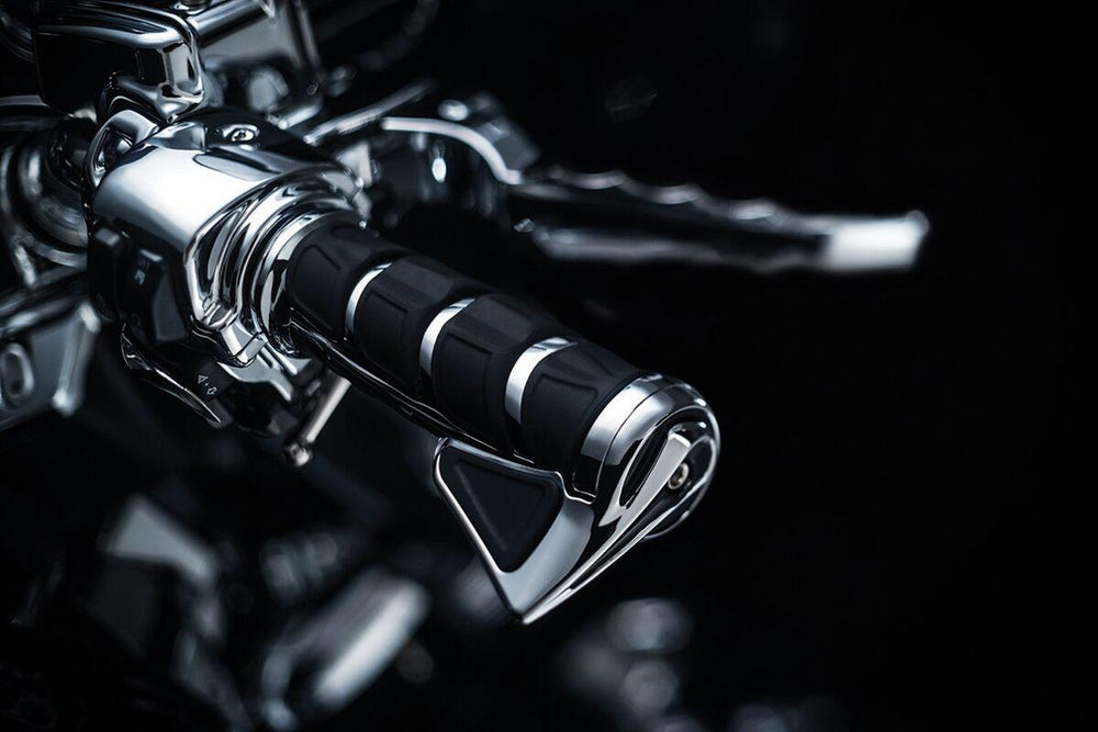 Kuryakyn Kinetic Grips For Harley Davidson FLDE 1750 2018-2020 - Black/Chrome