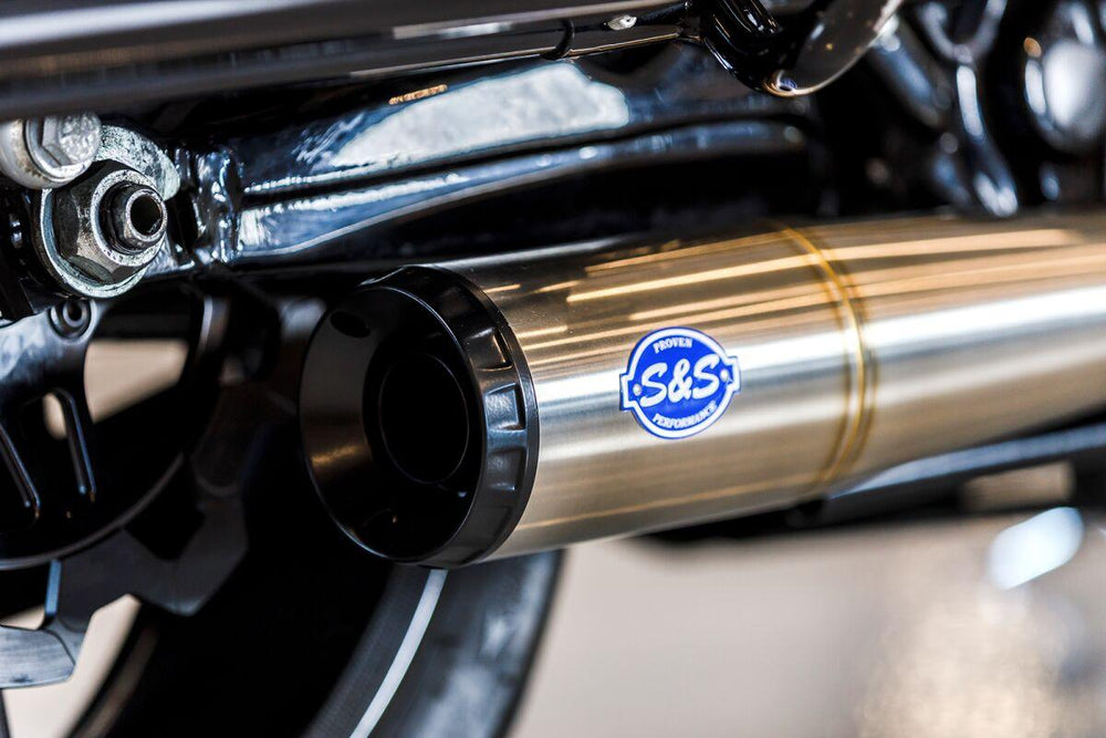 S&S Cycle 2 Into 1 50 State Diamondback Exhaust System For Harley Davidson FLH 1868 2021 - Brushed