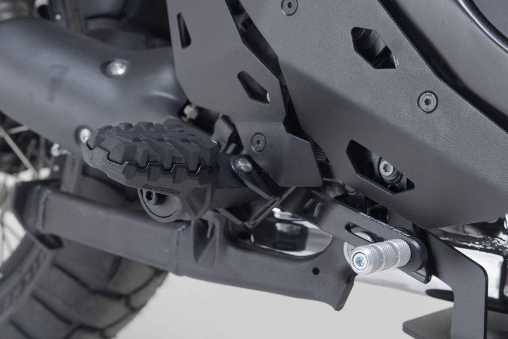 SW Motech Evolution Footpegs For BMW R 1100 GS 1993-1999 - Black