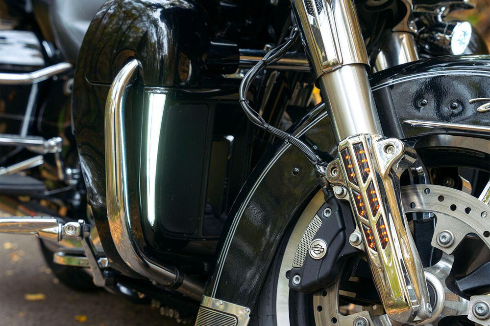 Ciro Fang Lower Fairing Lights For Harley Davidson FLH 1868 ABS 2021 Black Clear