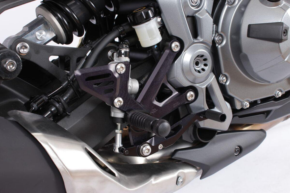 Gilles Adjustable Rearset RCT10GT For Kawasaki Z 900 2018-2019 Left and Right - Black