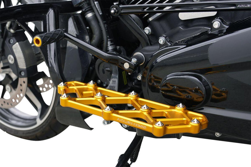 Arlen Ness Diamond Rider Floorboards For Harley Davidson FLD 1690 2012-2013 - Gold