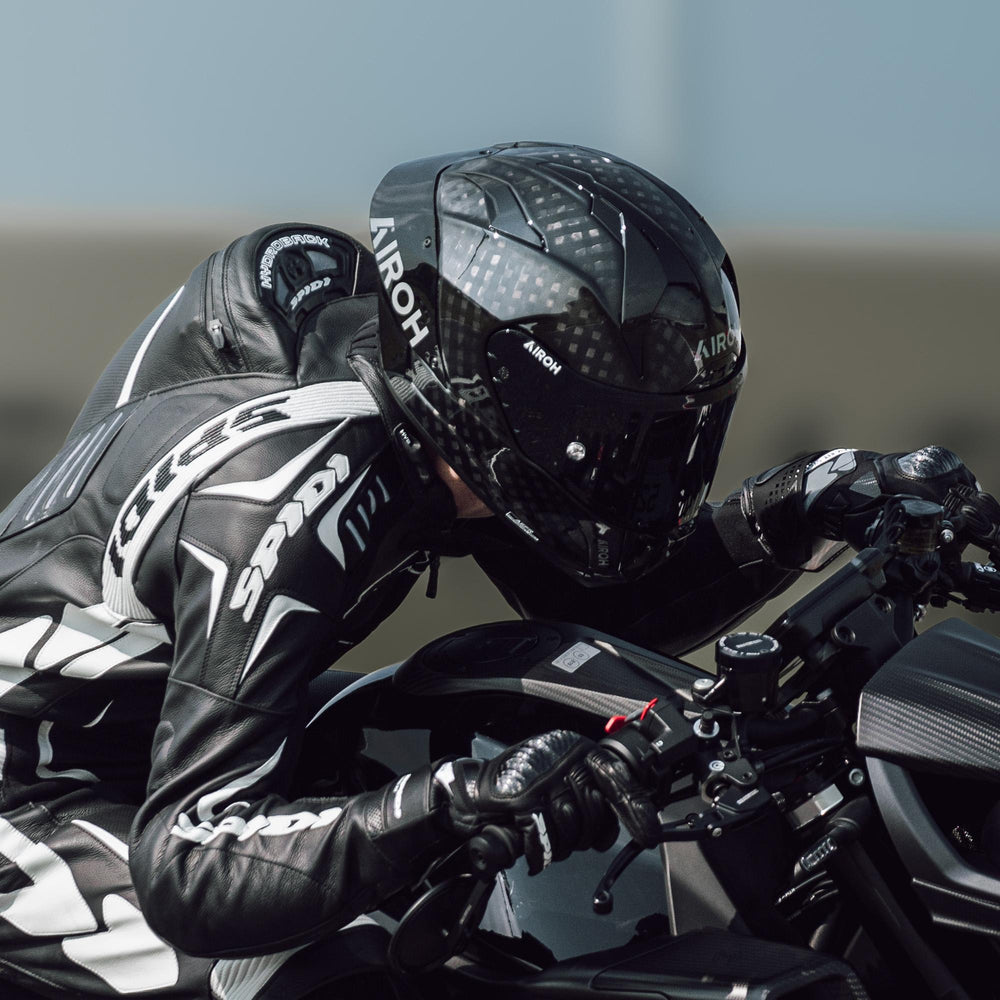 Airoh GP800 FIM Racing Approved 12K UD Carbon Gloss Helmet