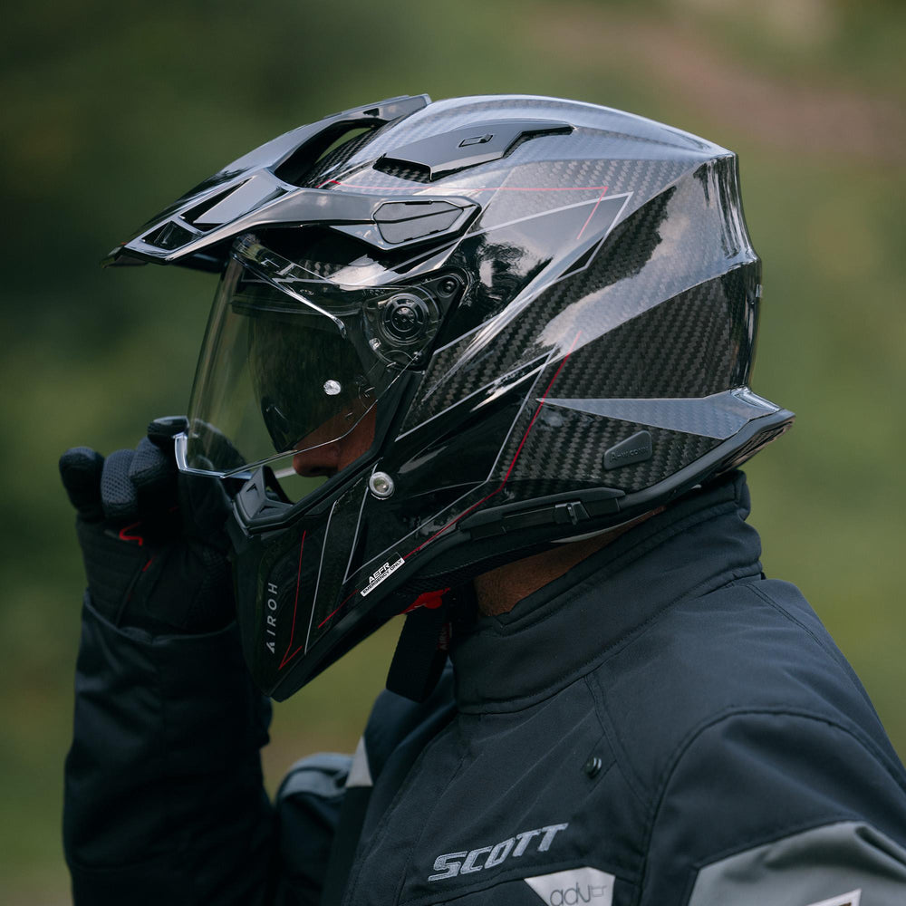 Airoh Commander 2 Helmet - Stylish Full Carbon Gloss