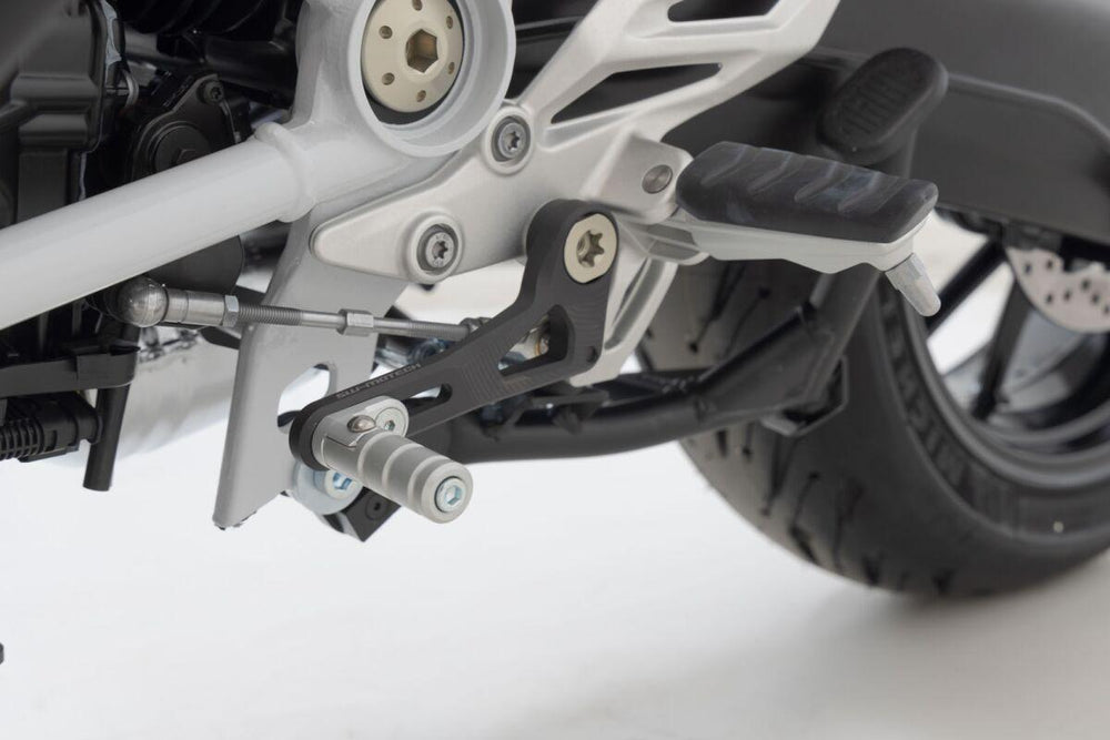 SW Motech Gear Pedal For BMW R 1200 R 2014-2018 - Black Silver
