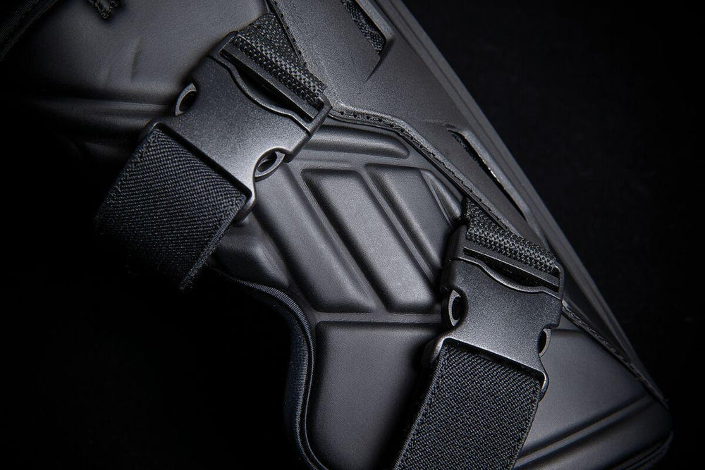 Icon Field Armor 3 Knee Guards - Black