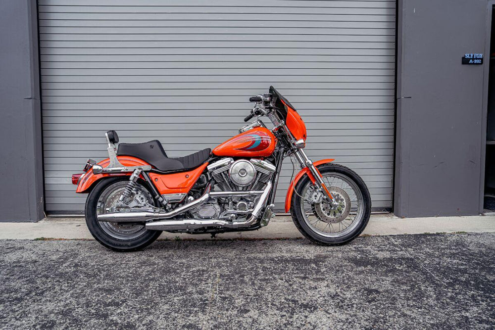Slyfox High Noon Seat For Harley Davidson FXR1340 1986-1994 Classic Silver Stitch - Black