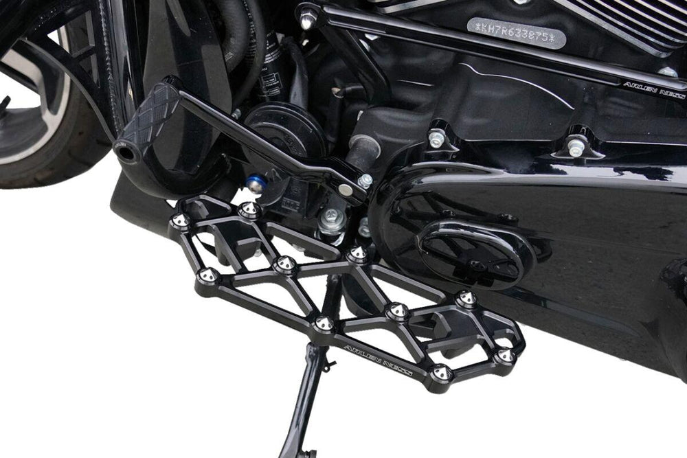 Arlen Ness Diamond Rider Floorboards For Harley Davidson FLD 1690 2012-2013 - Black
