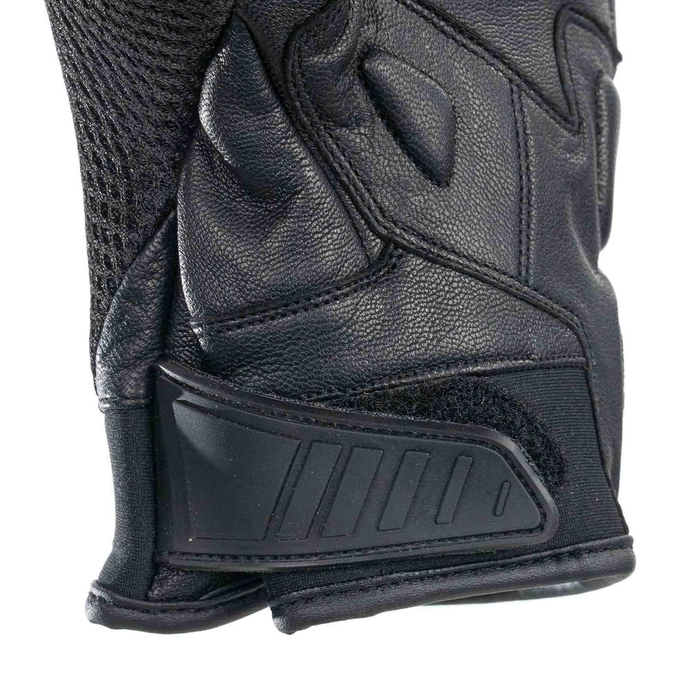 Bike It  UFG Ultimate Streetfighter Leather Motorcycle Gloves Black