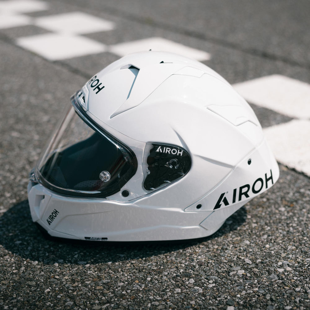 Airoh GP800 FIM Racing Approved 12K UD Carbon Helmet White Gloss