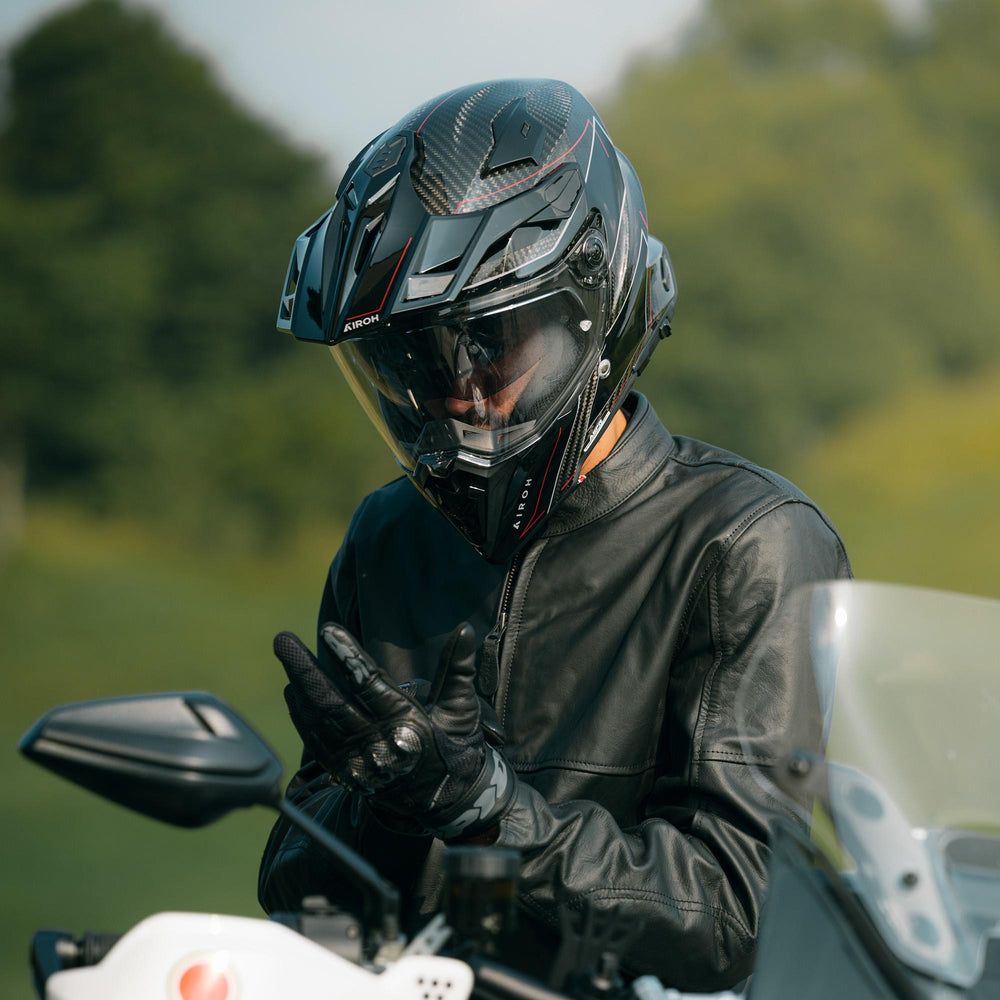 Airoh Commander 2 Helmet - Stylish Full Carbon Gloss