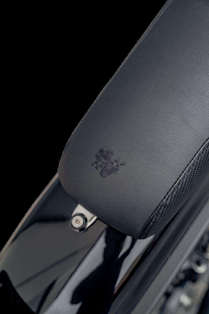 Slyfox The Drifter Seat For Harley Davidson FXD 1340 1996-1998 Black Logo/Carbon Fiber/Smooth - Black