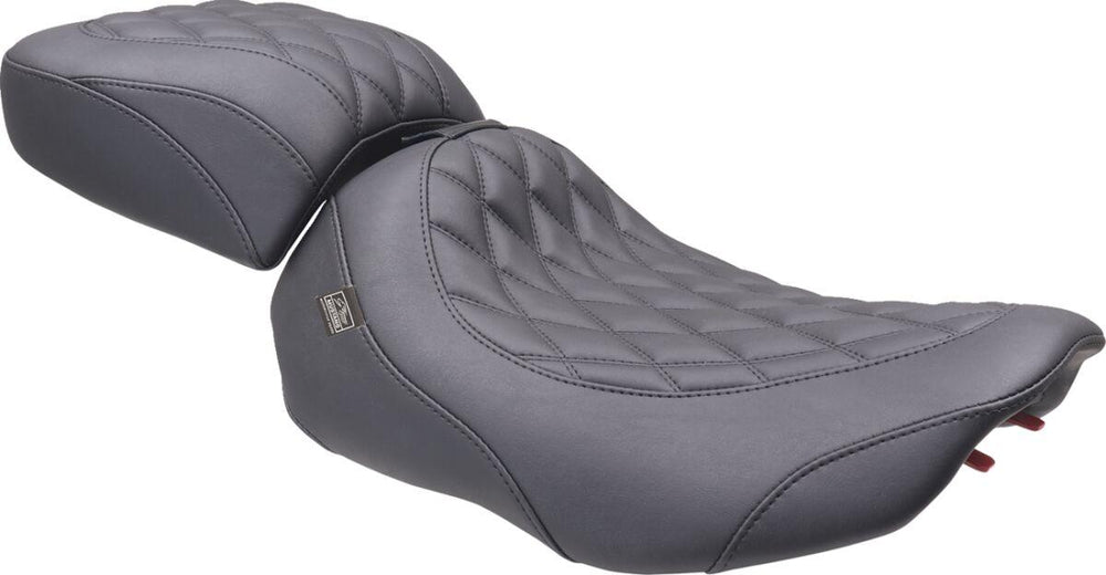 Mustang Wide Tripper Solo Seat With Backrest For Harley Davidson FLHX 1923 2024-2026 - Black