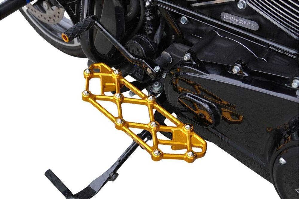 Arlen Ness Diamond Rider Floorboards For Harley Davidson FLD 1690 2012-2013 - Gold