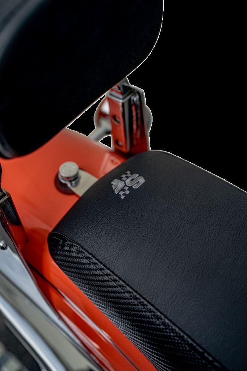 Slyfox The Drifter Seat For Harley Davidson FXR1340 1986-1994 Carbon Fiber/Logo/Smooth - Black/Grey