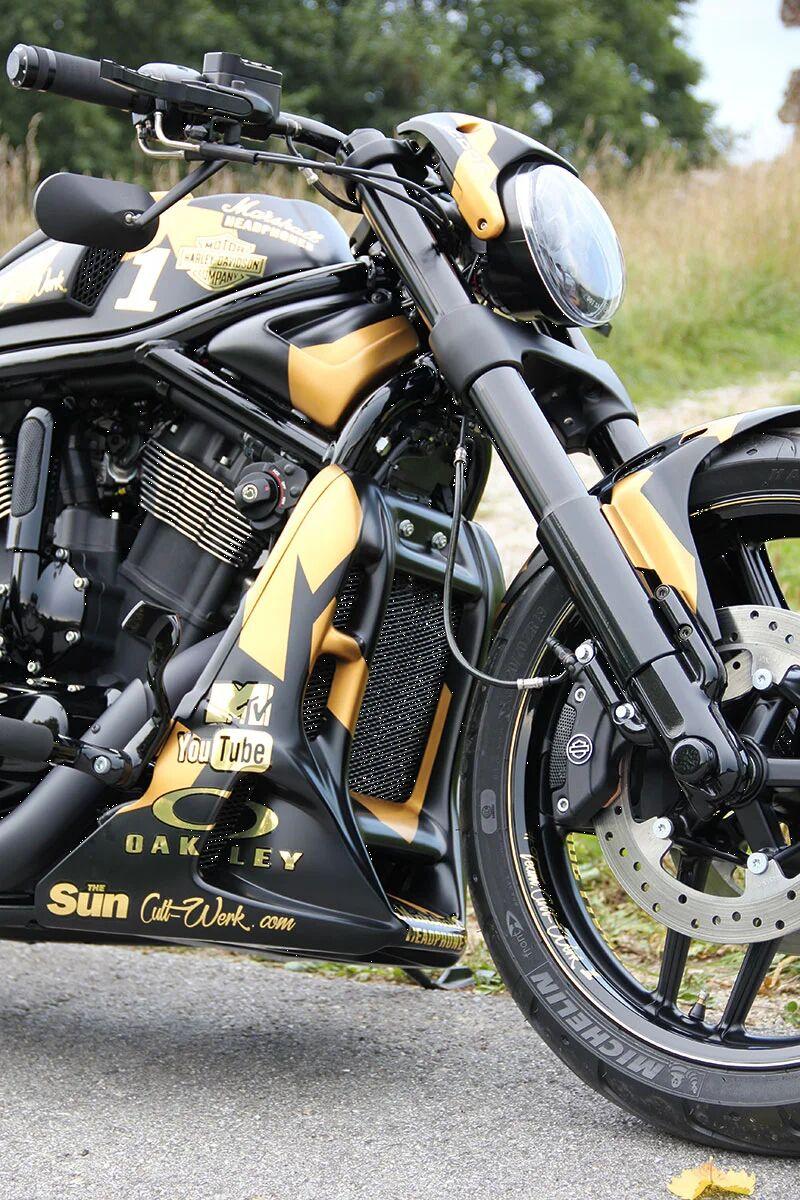 Cult Werk Radiator Grill For Harley Davidson VRSCA 1130 2002-2006 - Black