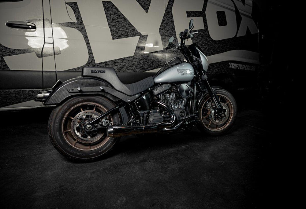 Slyfox High Noon Seat For Harley Davidson FLSB 1750 ABS 2018-2021 Black Logo/Classic Stitch - Black