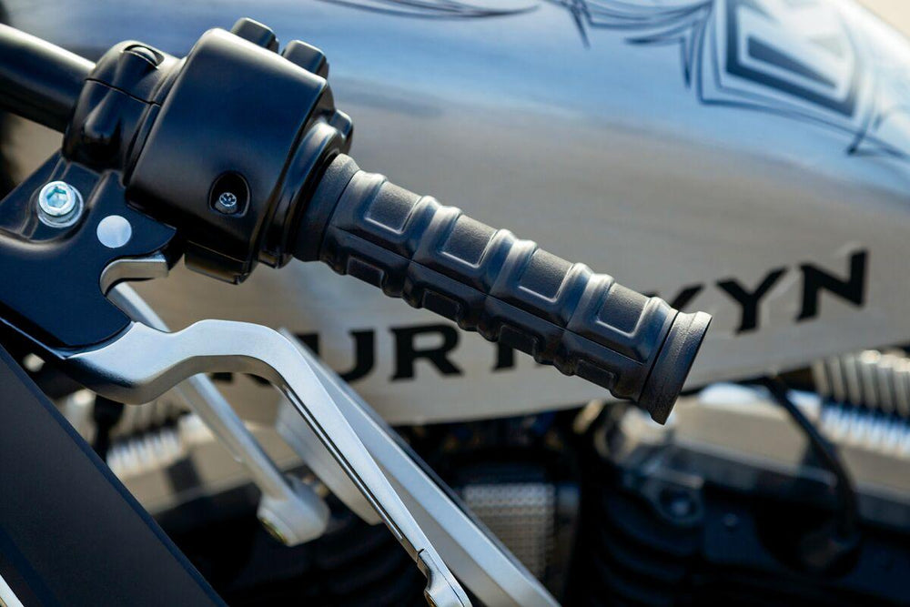 Kuryakyn Dillinger Grips For 1" Bars For Harley Davidson FLD 1690 2012 - Black/Satin
