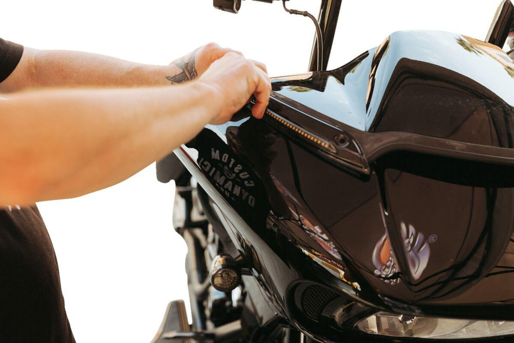 Custom Dynamics Genesis 4 Dynamic LED Road Glide Windshield Trim For Harley Davidson FLTRK 1868 2020-2024 Black Smoke