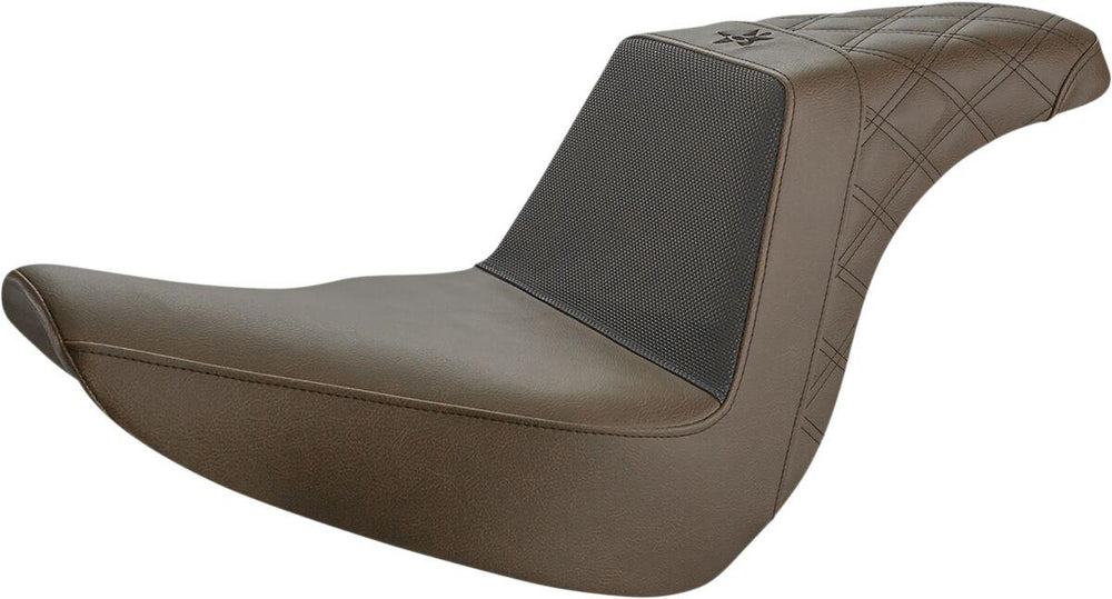 Saddlemen Unknown Industries Performance Gripper Seat For Harley Davidson FLSB 1750 2018-2024 - Brown