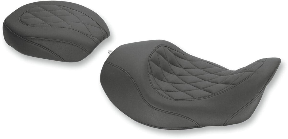 Mustang Wide Tripper Forward Solo and Rear Seat For Harley Davidson FLD 1690 2014-2016 - Black